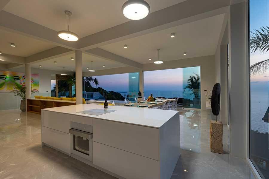 Villa Ray